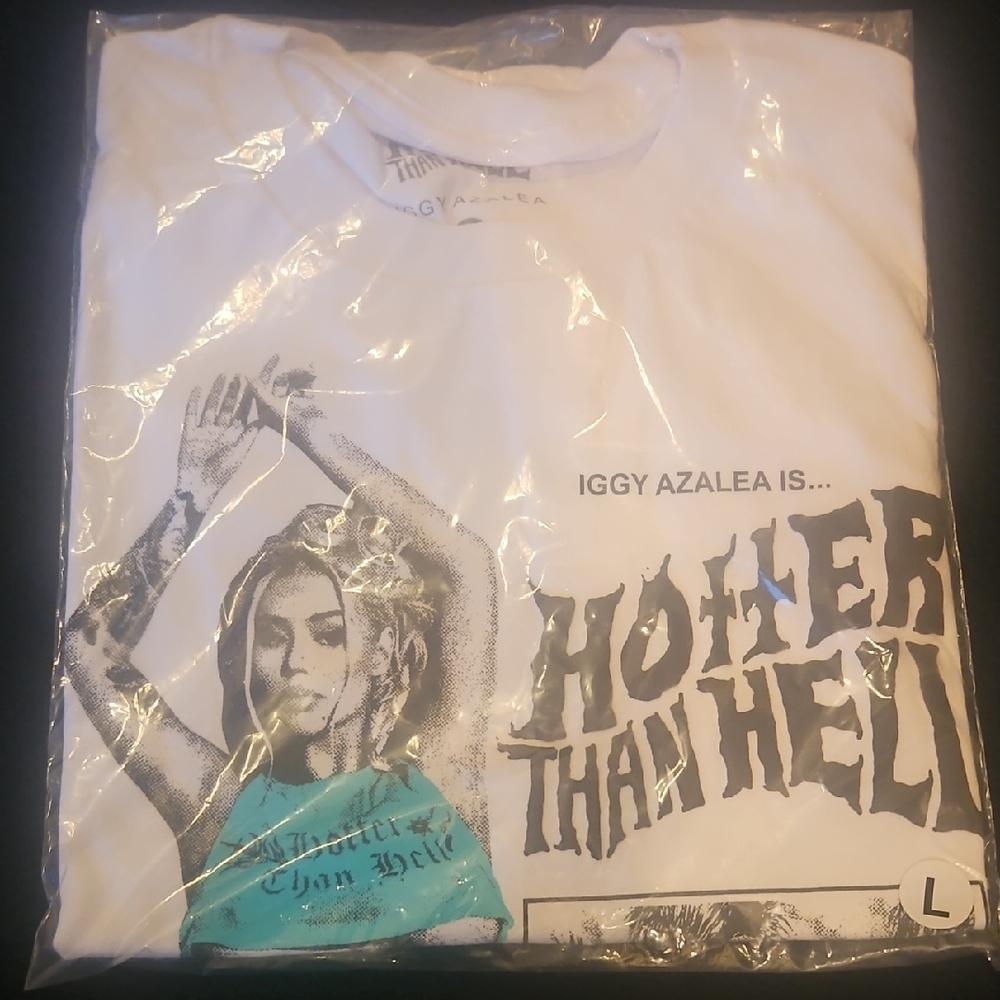Iggy Azalea Is Hotter Than Hell T-Shirt Cotton Tee Size L-XL-XLL